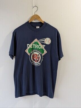 Vintage Trench 1980's Detroit Tigers Graphic Single Stitch Navy Graphic T-shirt